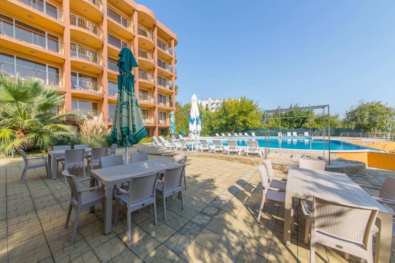Bona Vita Hotel Golden Sands Exterior photo